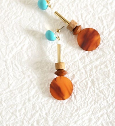 SALON(サロン) アクリル×ウッドビーズ  ピアス