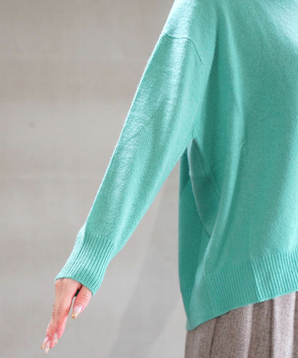 Maglia Plus(マリアプラス)ヤクウール クルーネックニット | BLEU
