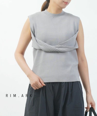 RIM.ARK(リムアーク) ツイストノースリーブニット