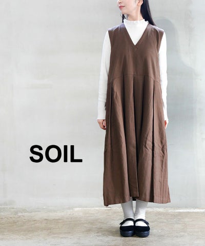 SOIL(ソイル) COTTON WOOL TWILL WEAVE PLAIN V-NECK PLEATS NO/SL DRESS