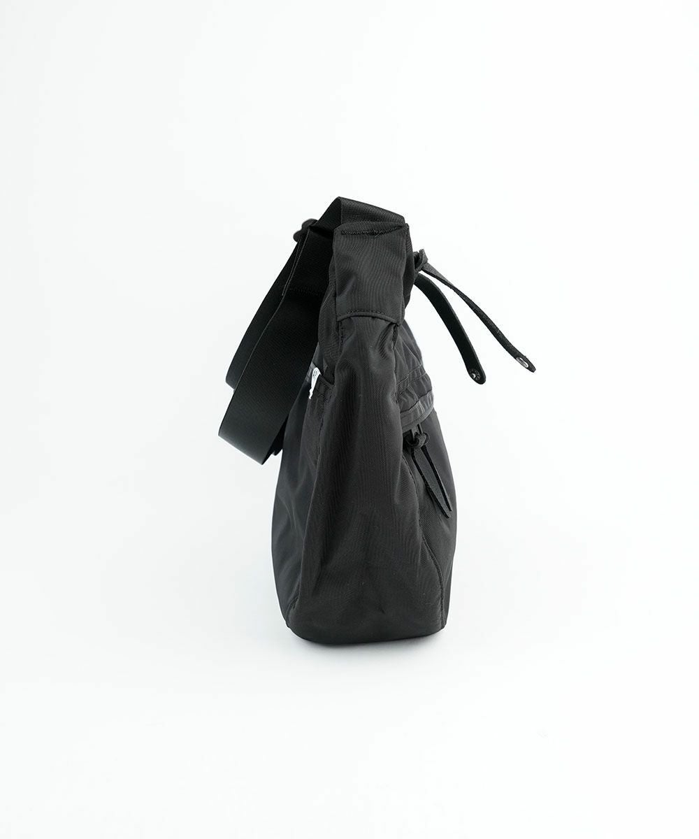 A.P.C.(アー・ペー・セー)SACHEL M A.P.C. GREGORY | BLEU COMME BLEU