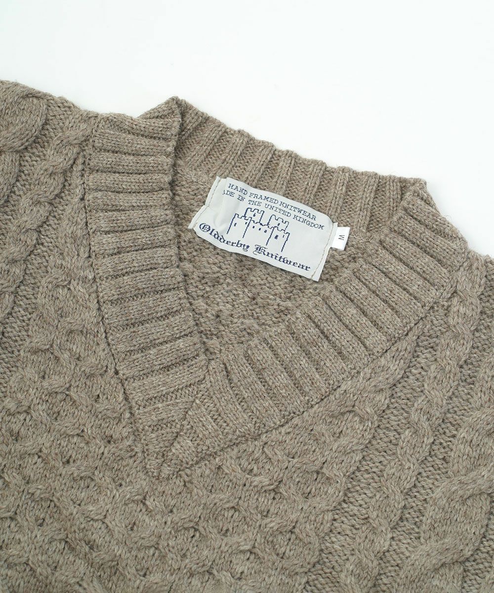 【Oldderby Knitwear】Vネックニットプルオーバー◆ Oldderby Knitwear(オールドダービーニットウェア)Vネックケーブル