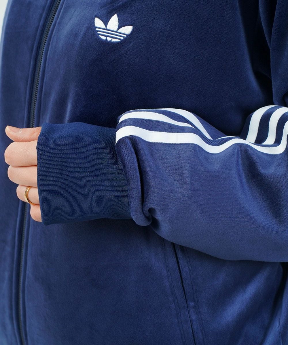 [adidas] FB TT ベロア トラックトップ adidas(アディダス)FB TT ベロア トラックトップ | BLEU COMME BLEU