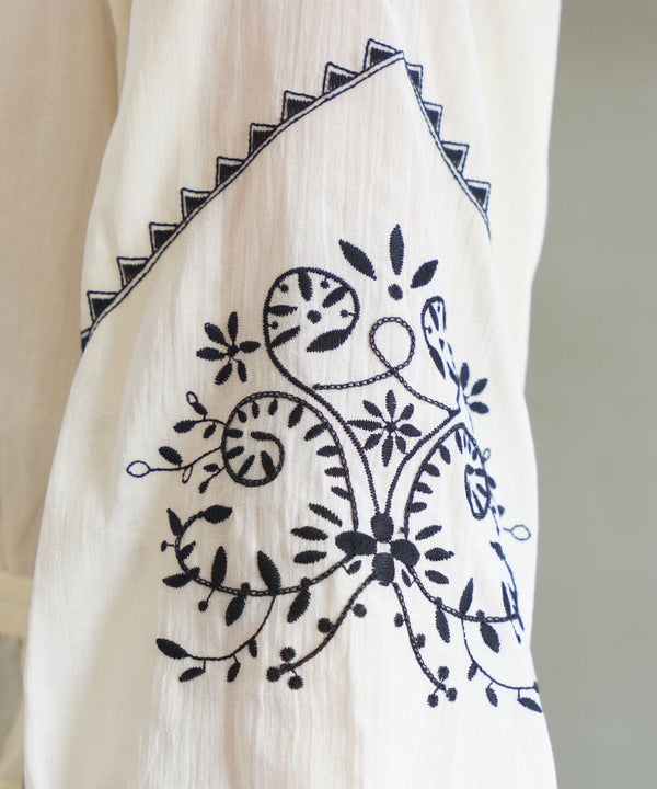 THE SHINZONE(ザ シンゾーン)EMBROIDERED BLOUSE | BLEU COMME BLEU 