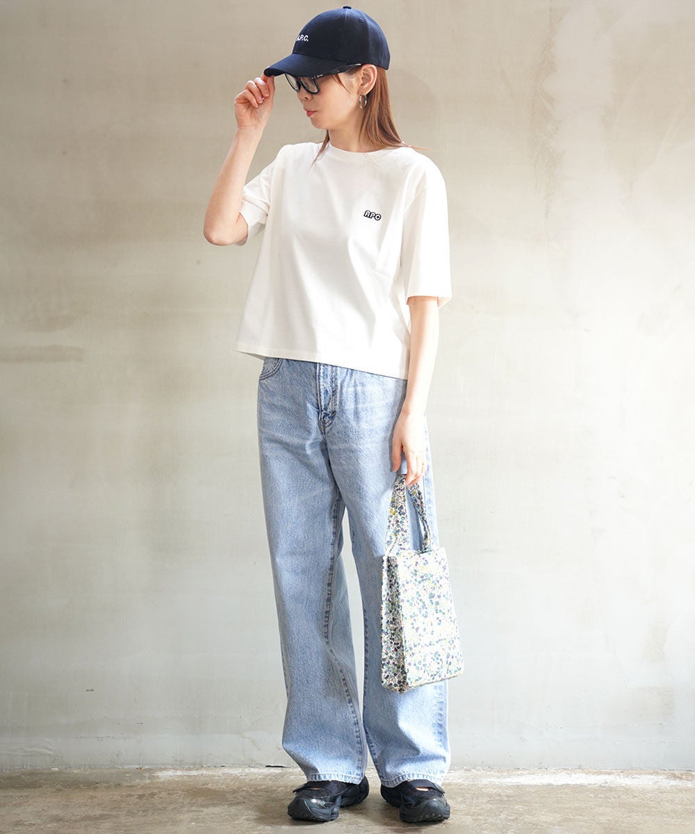 A.P.C.(アー・ペー・セー) 406 ロゴパッチ付Tシャツ | BLEU COMME BLEU