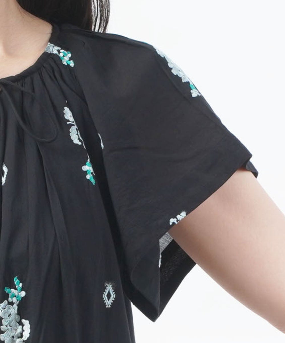 ne Quittez pas(ヌキテパ)コットンボイル ジャスミン刺繍半袖ドレス