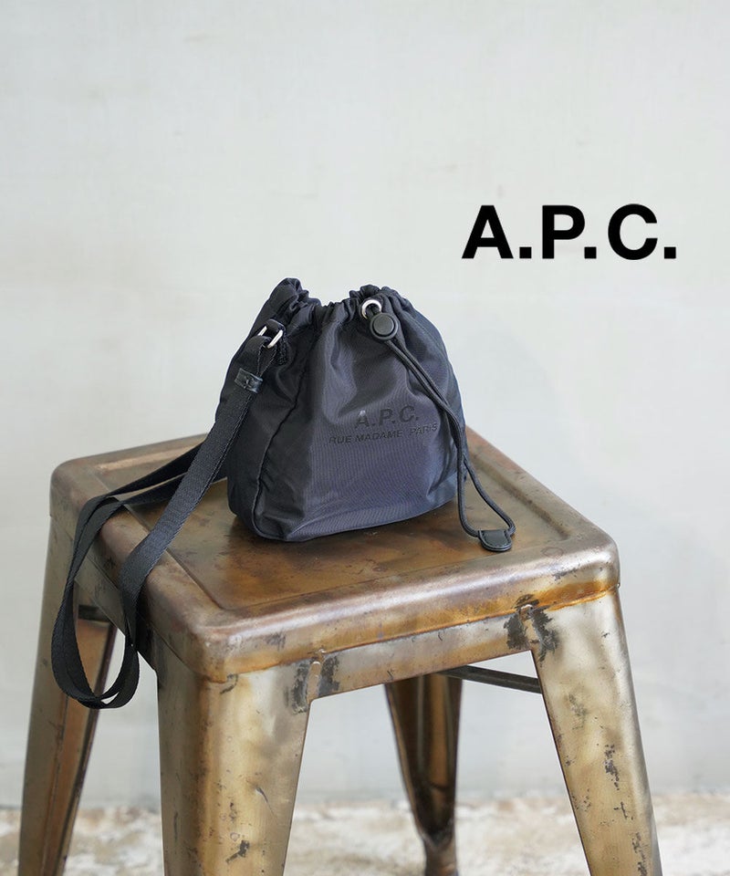 A.P.C.(アー・ペー・セー) Backstage クロスボディポーチ ブラック(99)