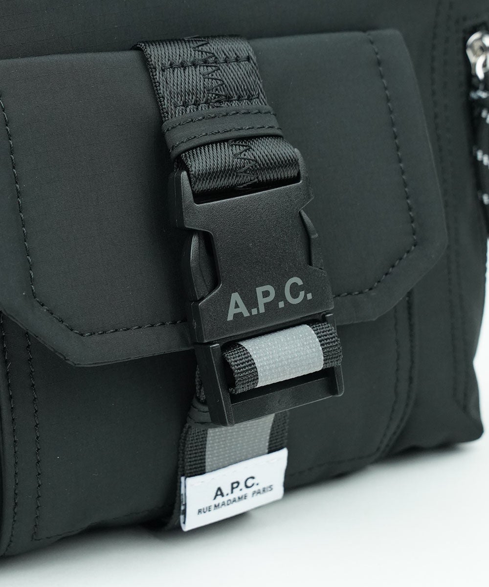 A.P.C.(アー・ペー・セー) Trek ヒップバッグ | BLEU COMME BLEU