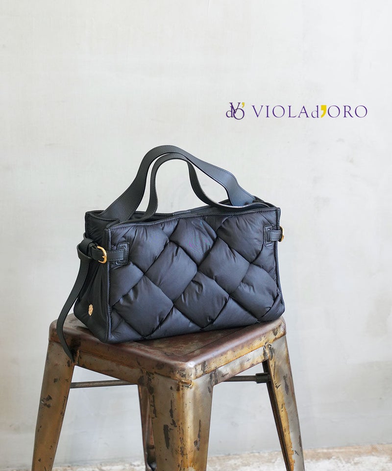 VIOLAd'ORO(ヴィオラドーロ) ELMO ナイロンボンディング サイドベルト トートバッグ 横型 ブラック(BLK)