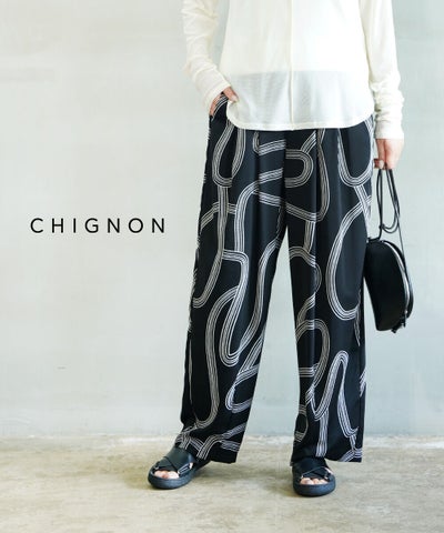 CHIGNON(シニヨン) ラインプリントカーブパンツ