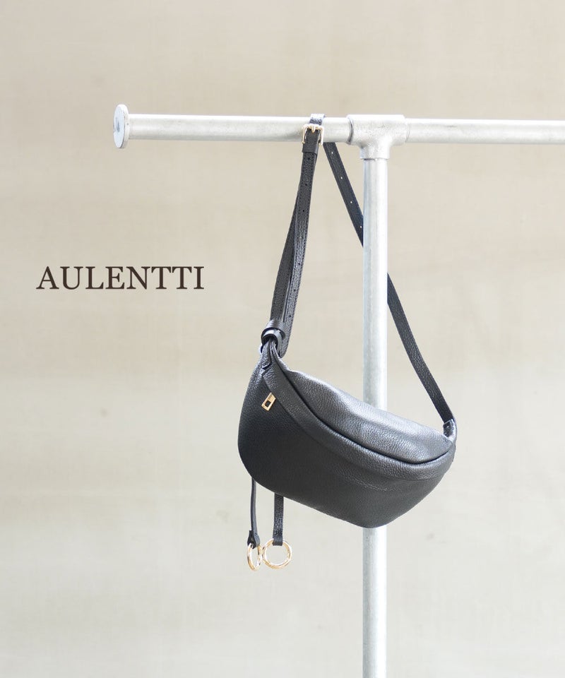 AULENTTI(オウレンティ) チャーム付き ボディバッグ NERO(D28)